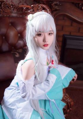 二次元美女18隐私免费_BD国语超清在线观看