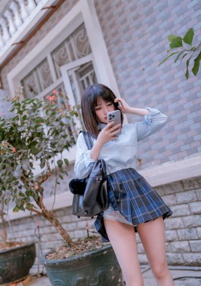 丰满双乳秘书被老板狂揉_超清神马影院手机在线